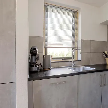 6 - Persoons Forest 193 *